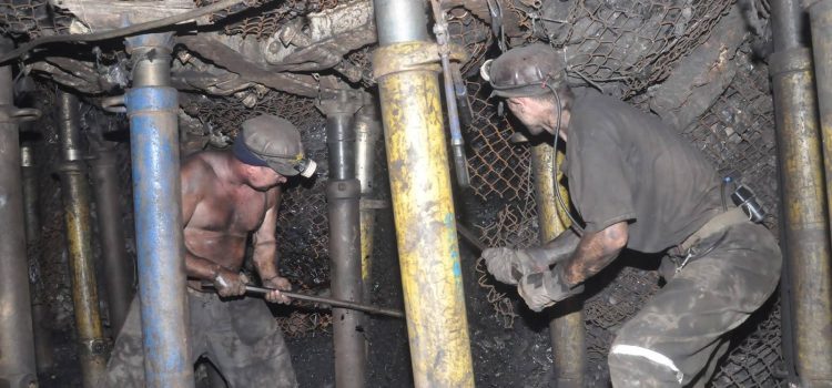 USR cere Ministerul Energiei măsuri imediate în legătură cu accidentele miniere din Valea Jiului