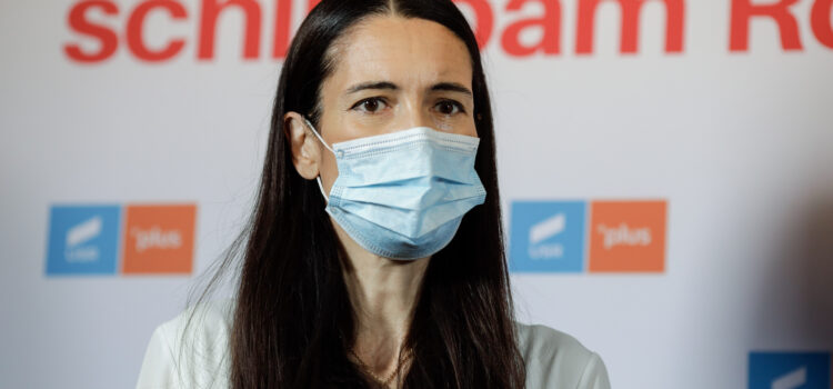 Clotilde Armand, primarul USR al Sectorului 1, organizează un maraton de vaccinare în weekend, la centrul Romexpo