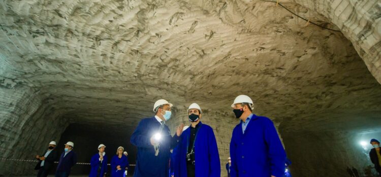 Claudiu Năsui, avertisment: Proiectul de exploatare a grafitului din România, în pericol de a fi stopat