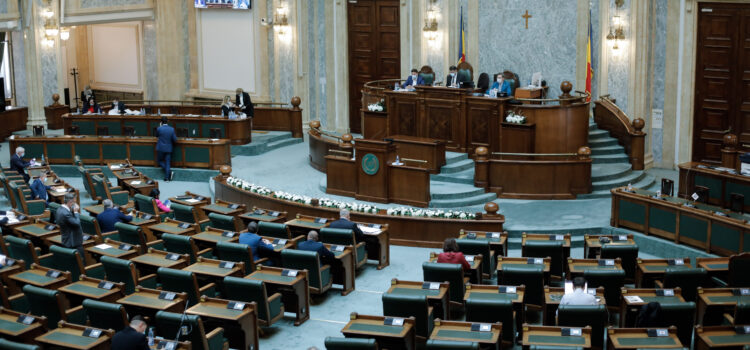 Senatorii PSD-PNL-UDMR se opun deconspirării reale a Securității și a urmașilor lor, respingând două inițiative USR